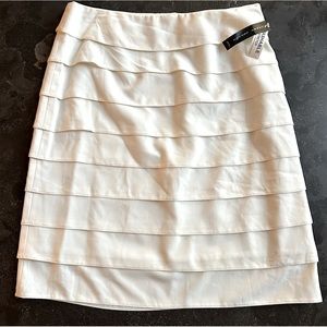 Larry Levine Stretch Layered Look Skirt - Size 10 NWT’s